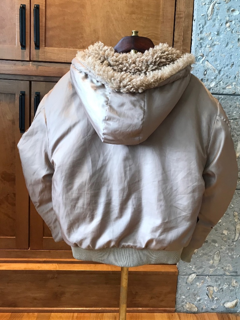 UO FUZZY SHAGGY OVERSIZED HOODED ZIP-UP TEDDY CASEY COAT - Picture 14 of 14